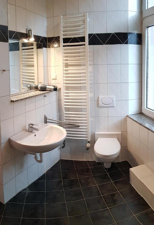 Elena Flat Lavendel Duisburg Zentrum Extérieur photo